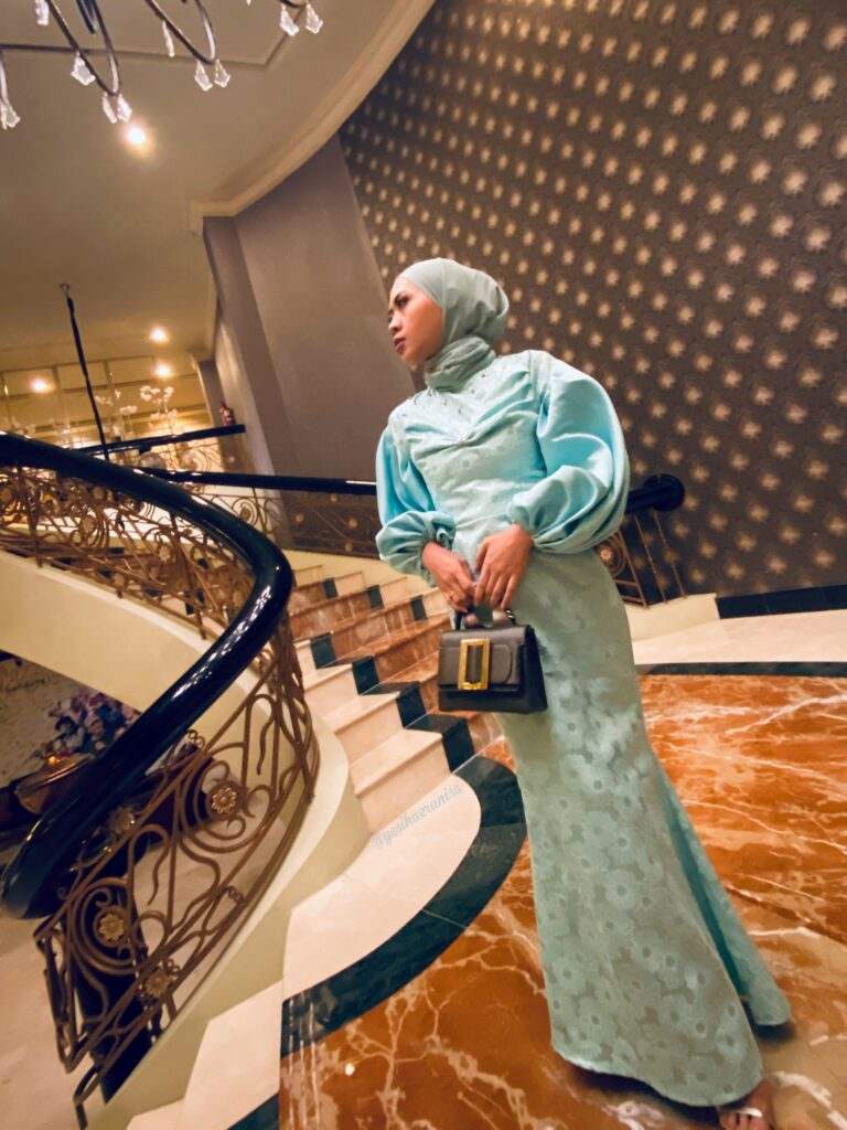 hijabi gown