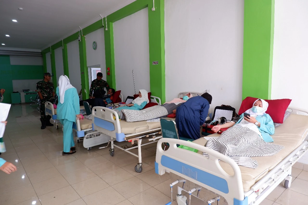 artikel kesehatan Rumah Sakit Medina Bersama UTD PMI Kabupaten Garut Gelar Donor Darah