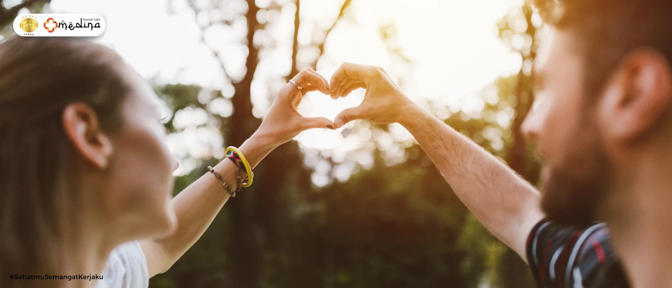 artikel kesehatan Jangan Takut Jatuh Cinta: Ini Manfaatnya Bagi Kesehatan !
